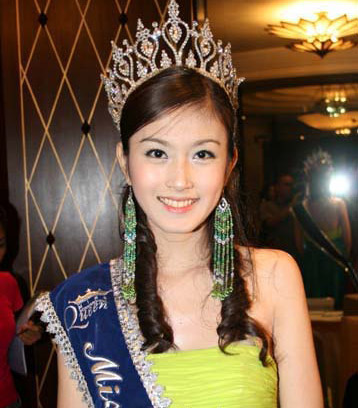 Miss Tiffany 2004 Miss Tiffany 2004